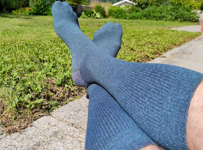 Support Socks Cotton nach einer Wanderung